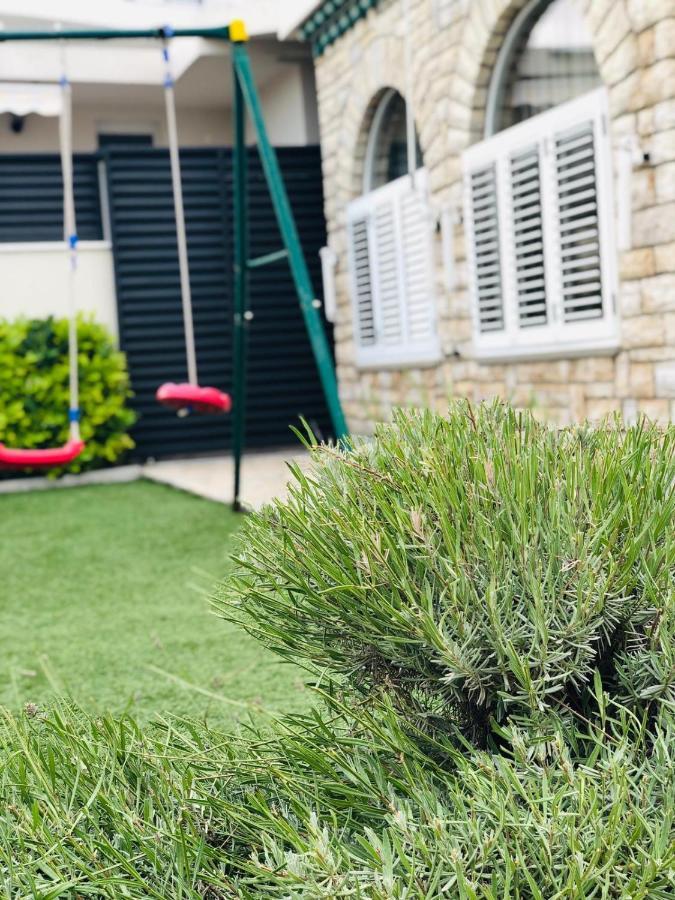 Holiday Home Oliva Vodice Luaran gambar