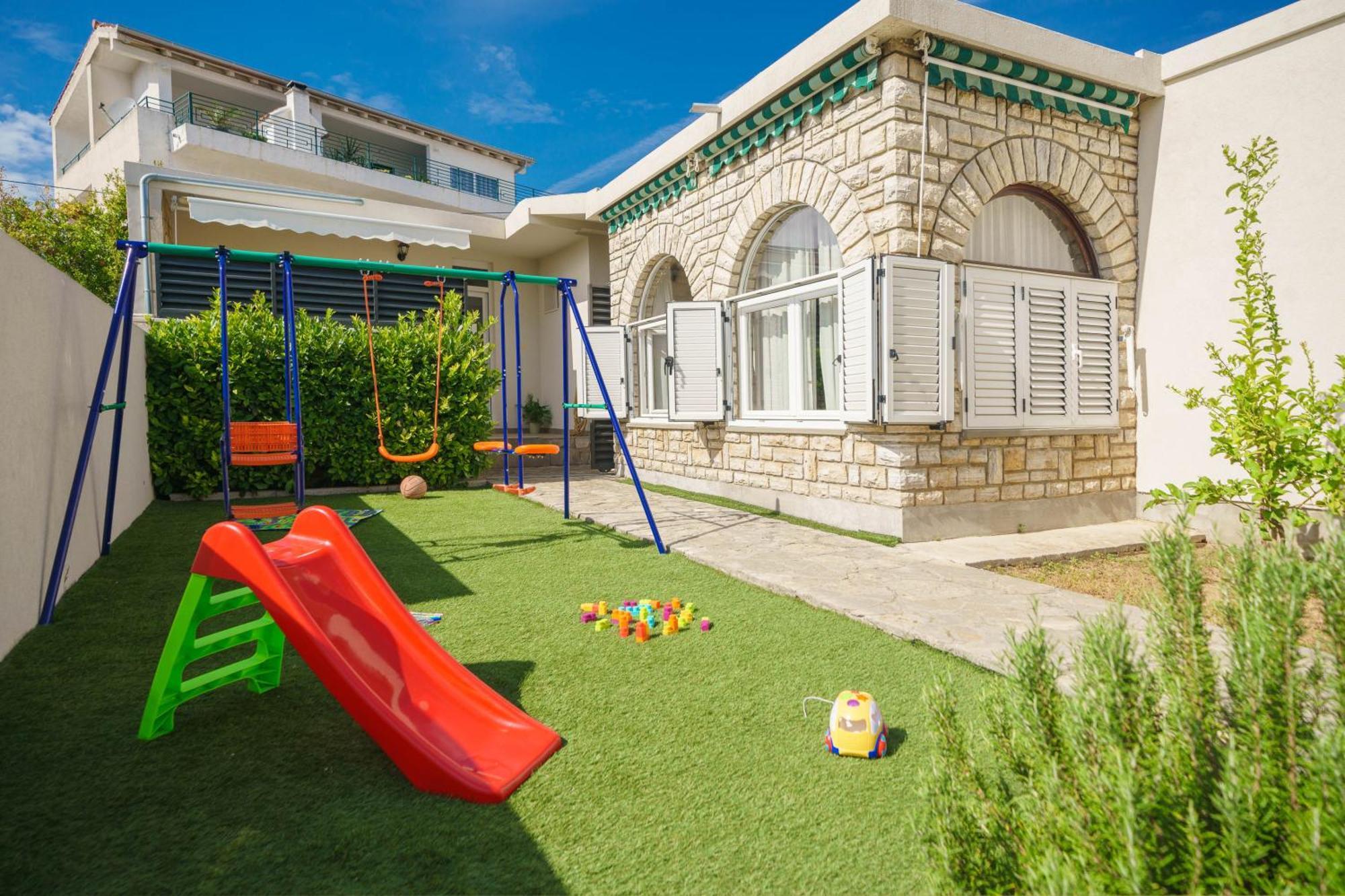 Holiday Home Oliva Vodice Luaran gambar