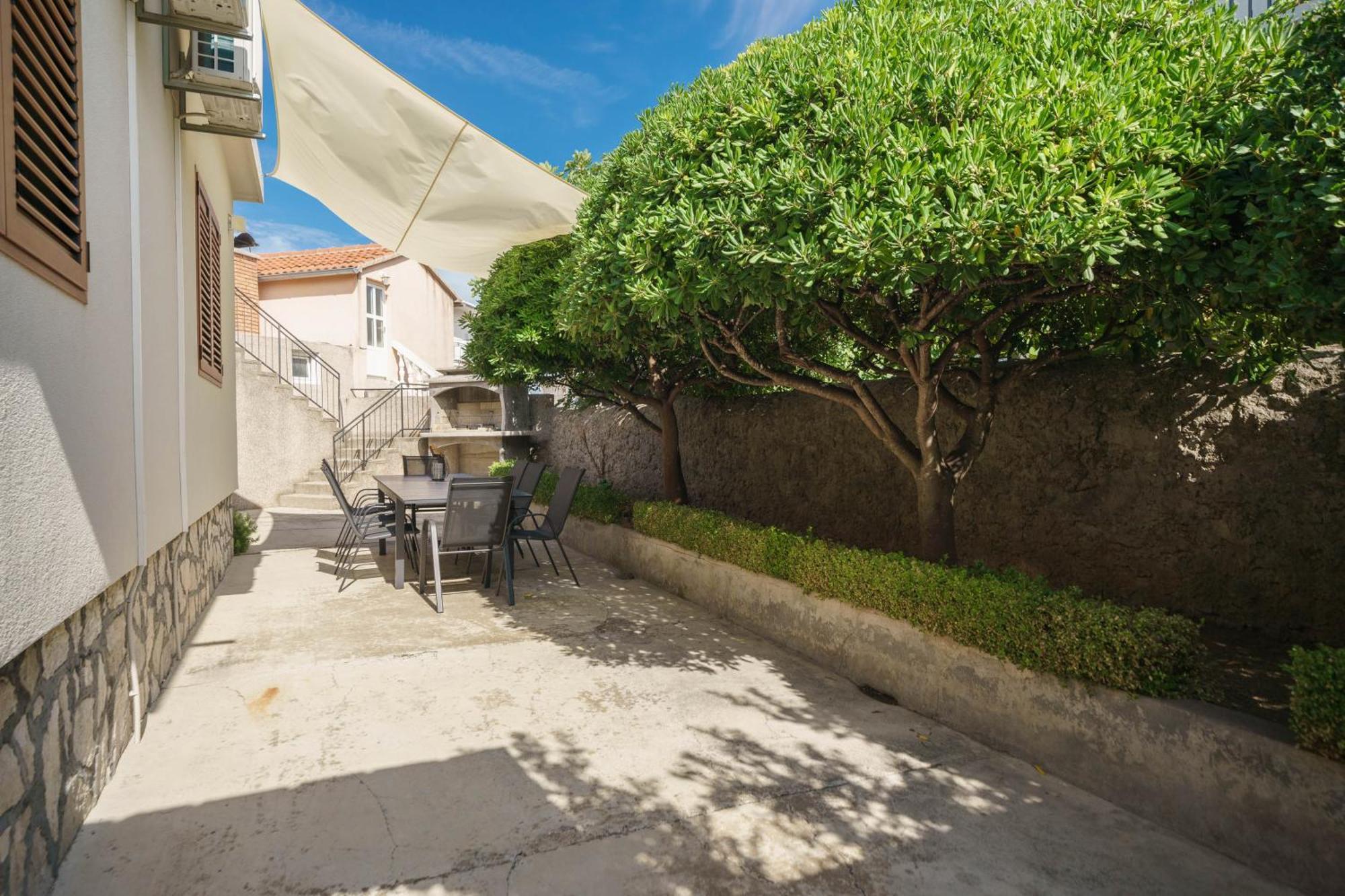 Holiday Home Oliva Vodice Luaran gambar
